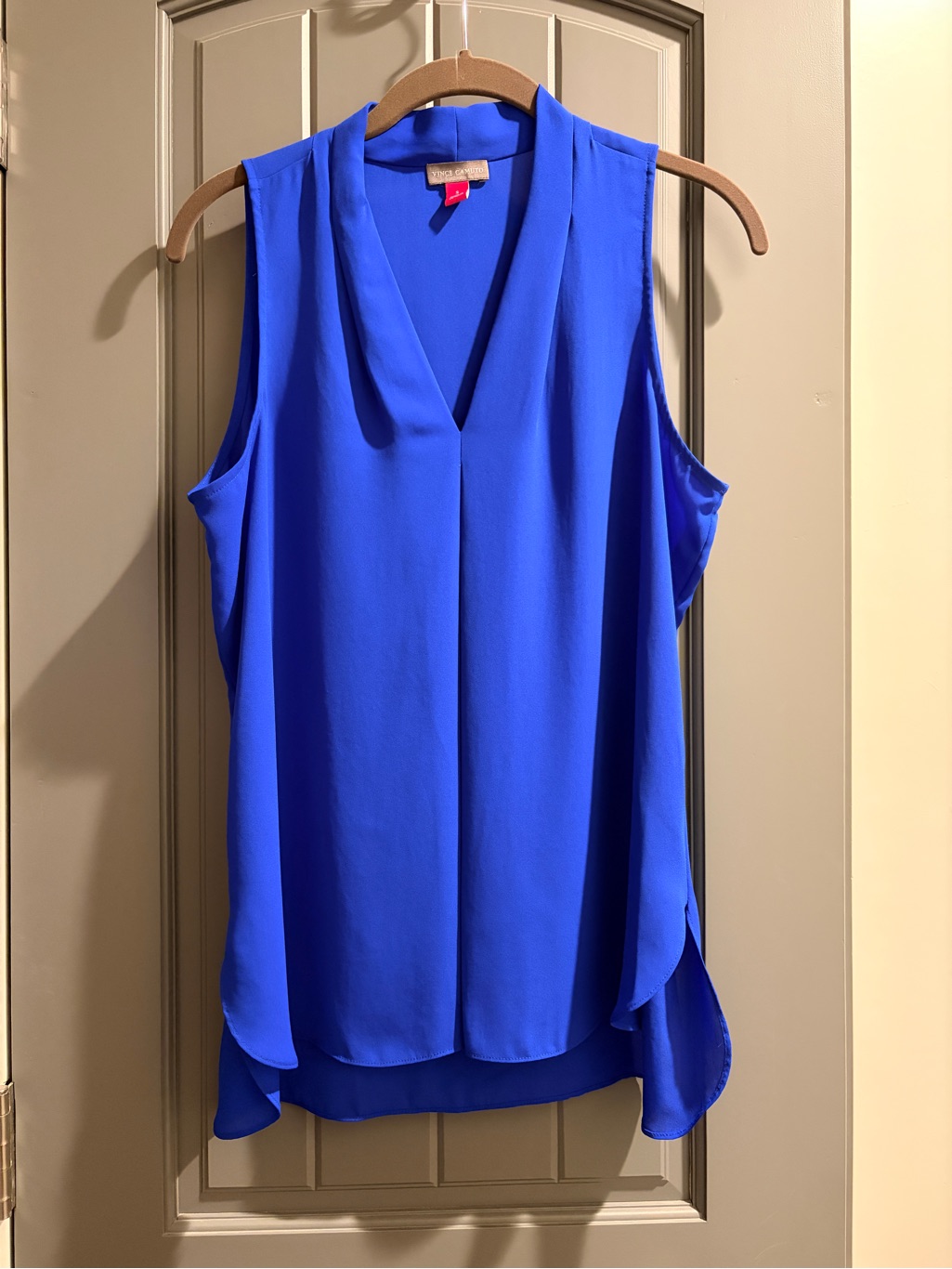 Vince Camuto Cobalt Blue Sleeveless V-Neck Blouse Size Small